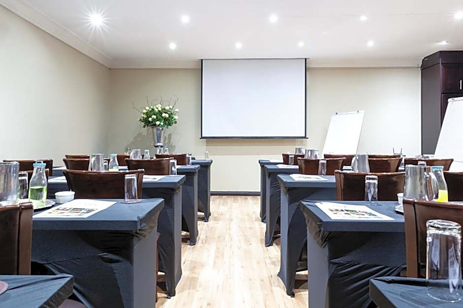 InnJoy Boutique Hotel
