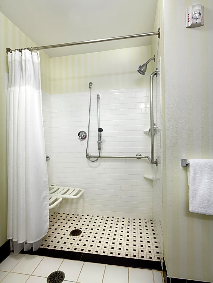 Fairfield Inn & Suites by Marriott Pittsburgh Neville Island