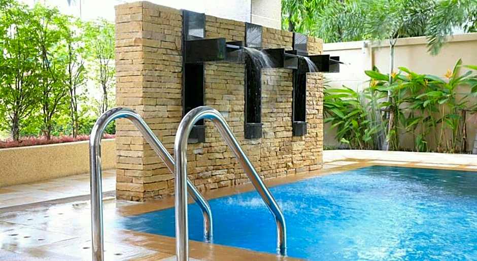 Thomson Residence Hotel