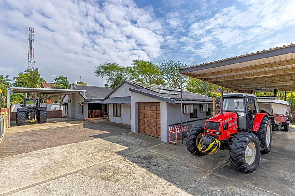 Fisherman's 6-Bedroom Family Home