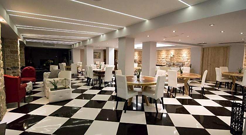 Aianteion Bay Luxury Hotel & Suites