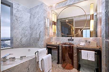 Room, 2 Twin Beds, City View