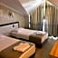 MONİ HOTEL