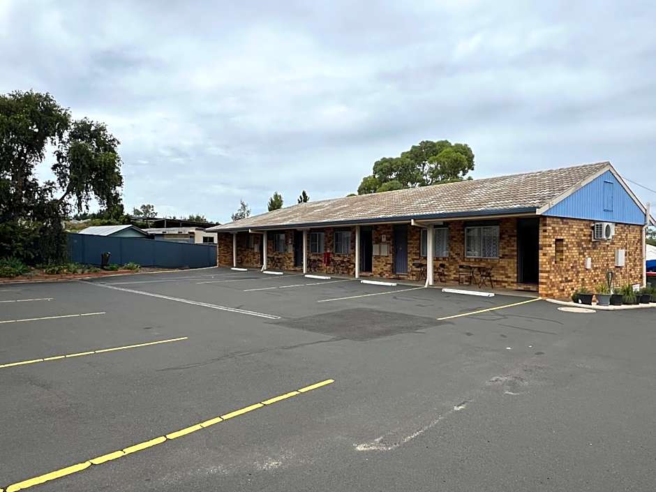 Almond Inn Motel
