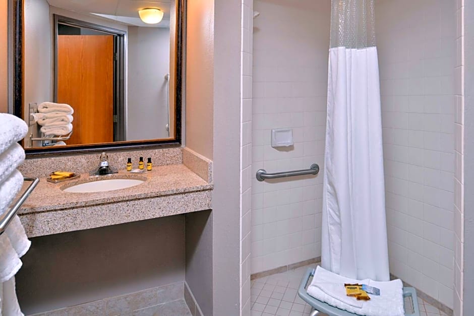 Best Western Plus Kelly Inn