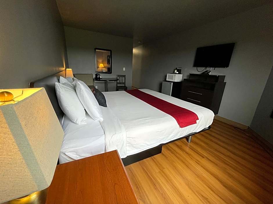 Sunnyside Inn and Suites