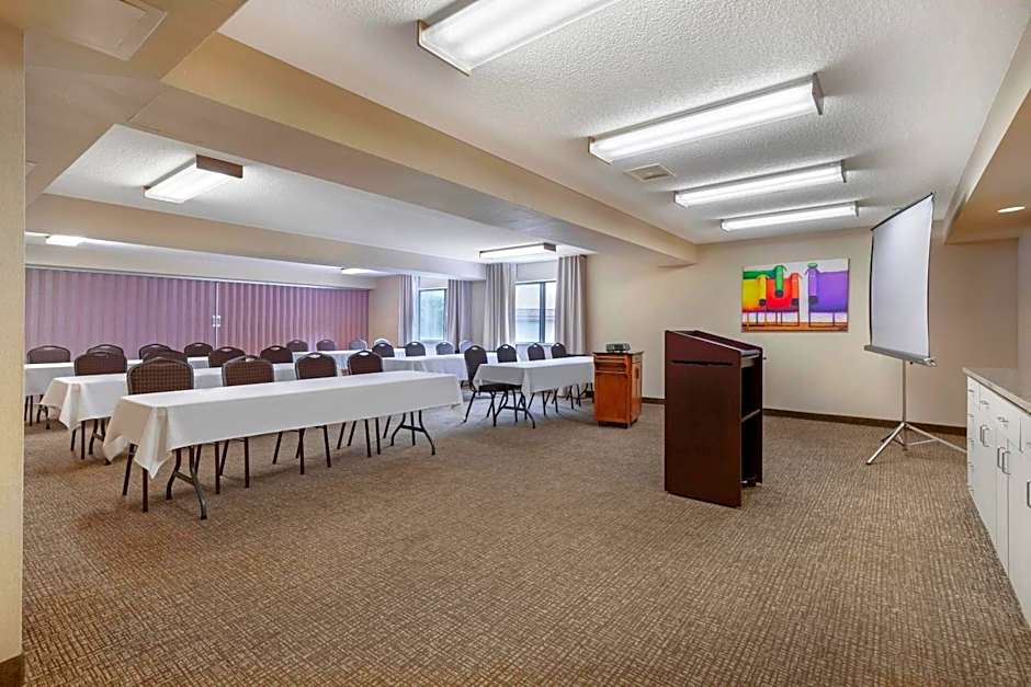 Quality Inn Saint Ignace I-75