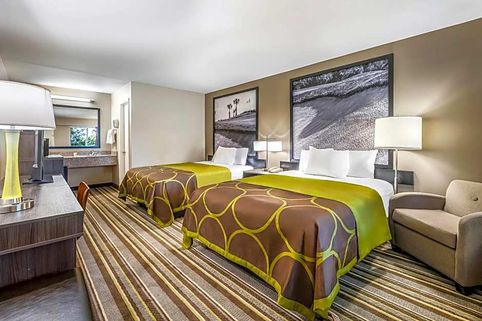 Super 8 by Wyndham Riviera Beach West Palm Beach