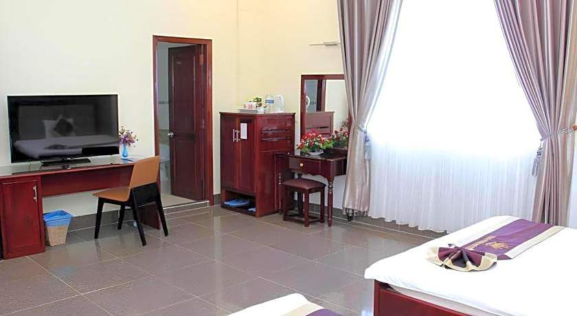 Tran Vinh Hotel