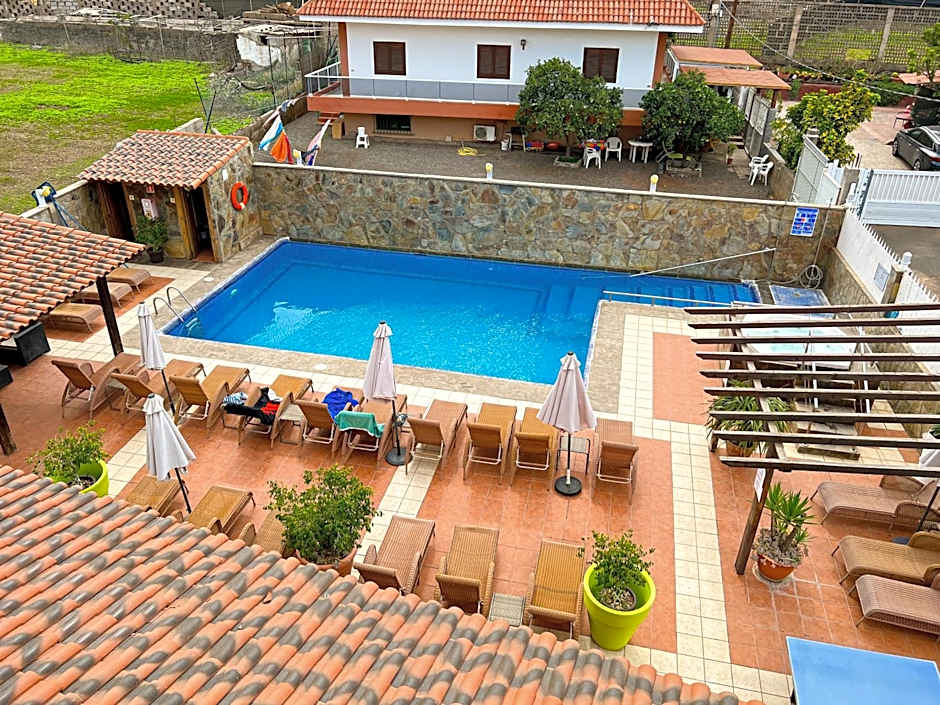 La Aldea Suites