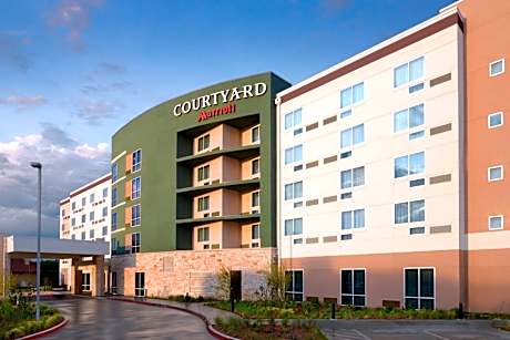 Courtyard by Marriott Dallas Plano/The Colony