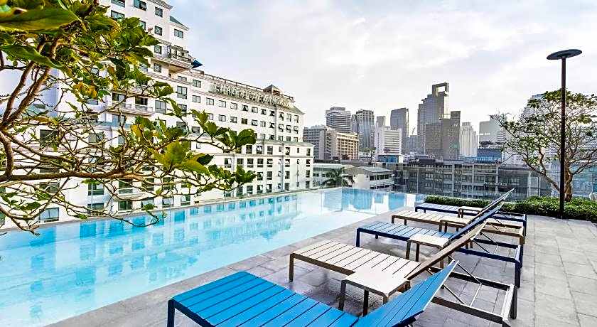 The Quarter Ploenchit by UHG