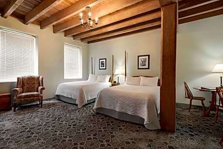 2 Queen Beds Non-Smoking