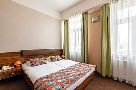 Star City Hotel