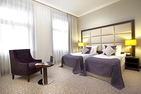 Executive Room with Pesach Package