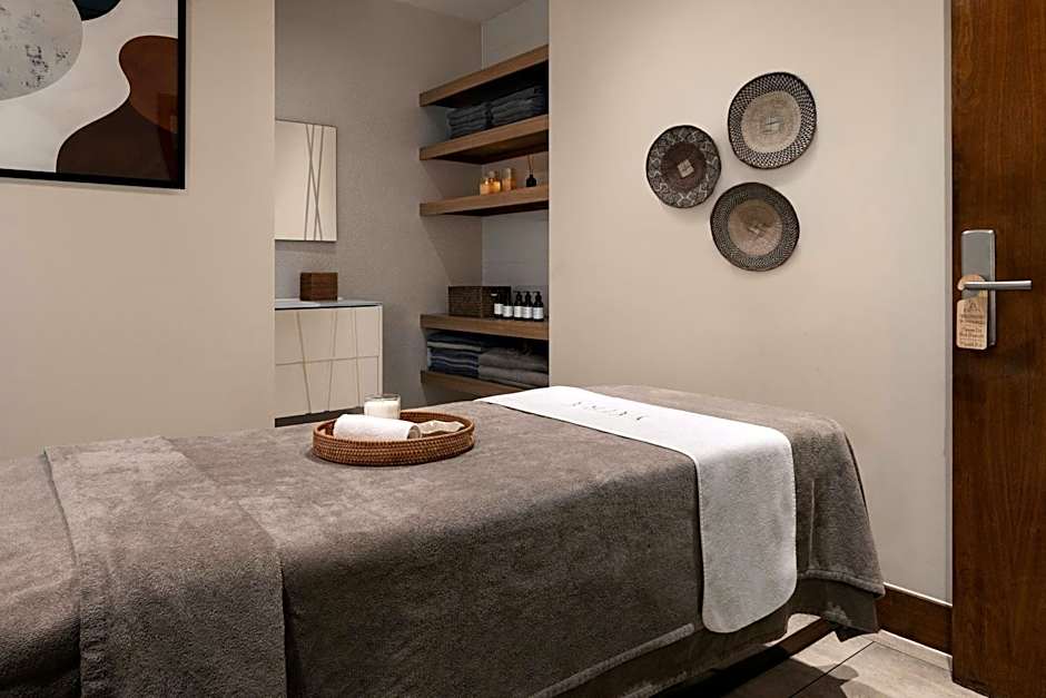 Montcalm Royal London House, Autograph Collection