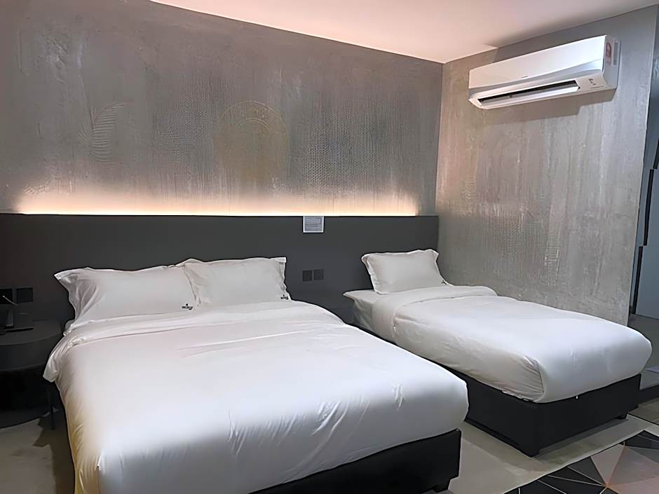 Sri Indar Hotel & Suites