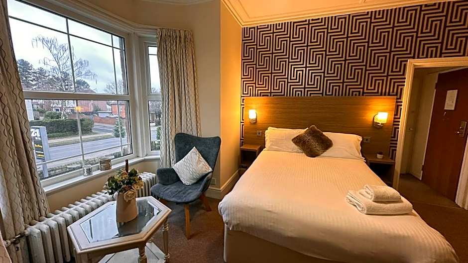 Pine Lodge Hotel & Restaurant Mansfield