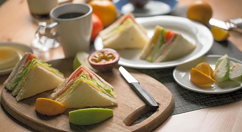 Sunshine Hot Spring B&B