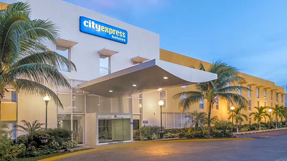 City Express by Marriott Playa Del Carmen