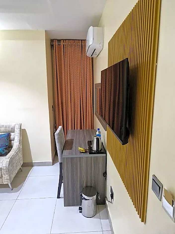Eleventh House Hotel & Suites Ibadan