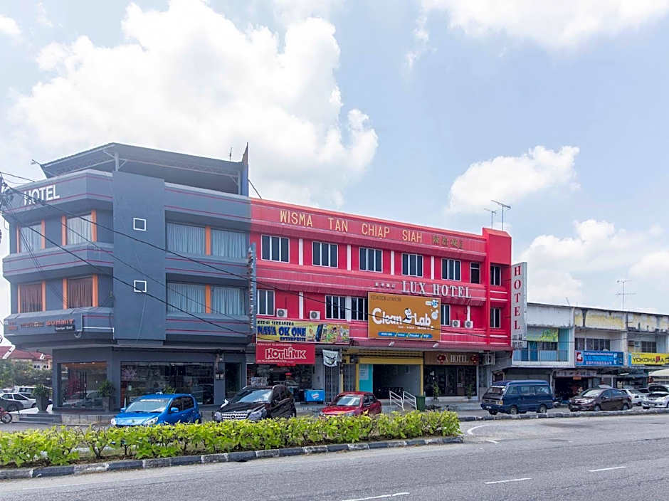 Lux Hotel