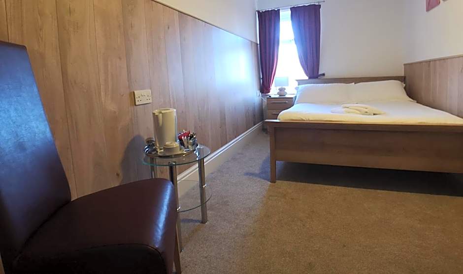 Photo 1 of 4 of Small Double Room