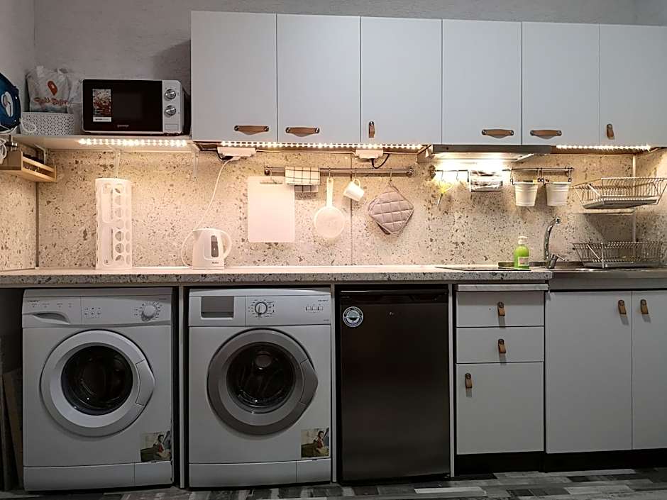 PIJAMA HOUSE - Bike & Bed