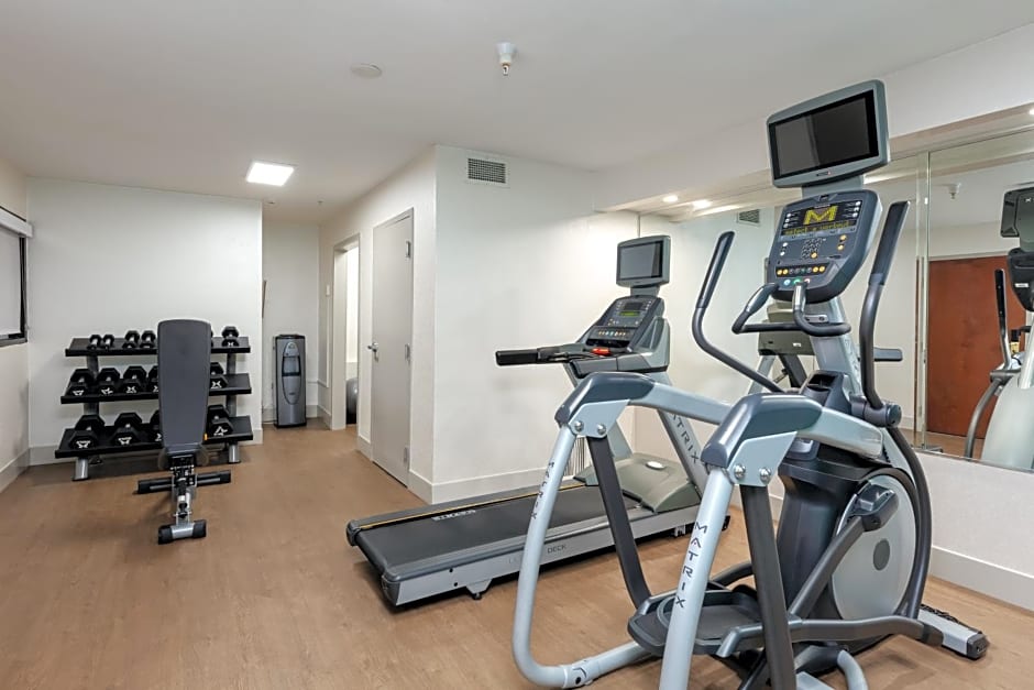 Holiday Inn Express & Suites Milton East I-10, an IHG Hotel