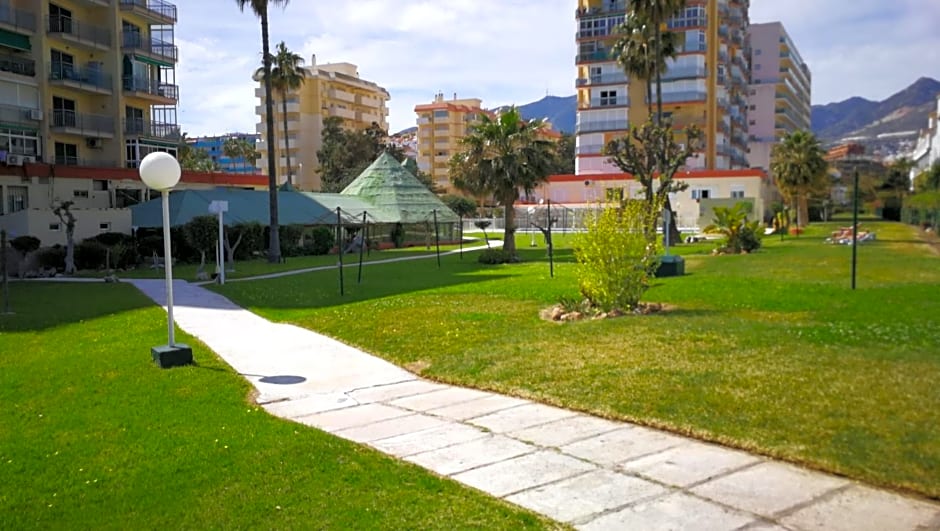 Benalmadena ,apartamento-Estudio primera Línea de Playa