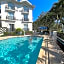 The Capri Inn