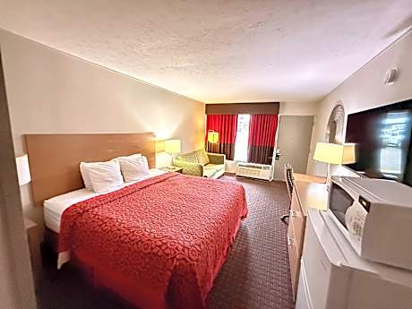 Days Inn by Wyndham Seymour