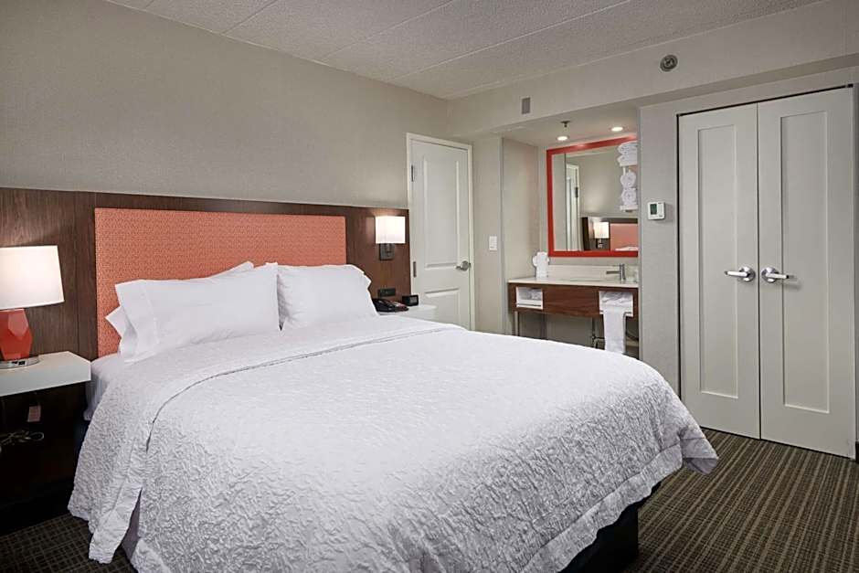 Hampton Inn By Hilton Fairfax City