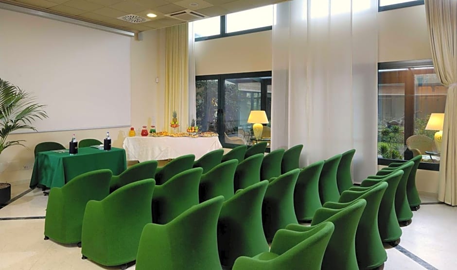 Phi Hotel Emilia