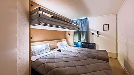 Standard Twin Room with One Bunk Bed
