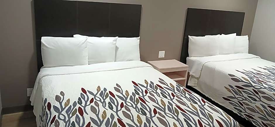 Red Roof Inn & Suites Euless - DFW Airport Southwest
