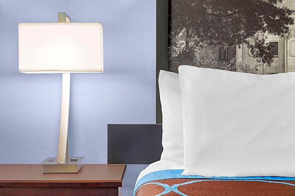 Super 8 by Wyndham Lenexa Overland Park Area
