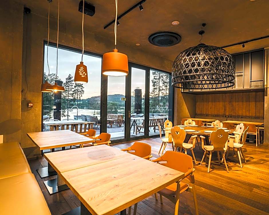 MOLO LIPNO RESIDENCE