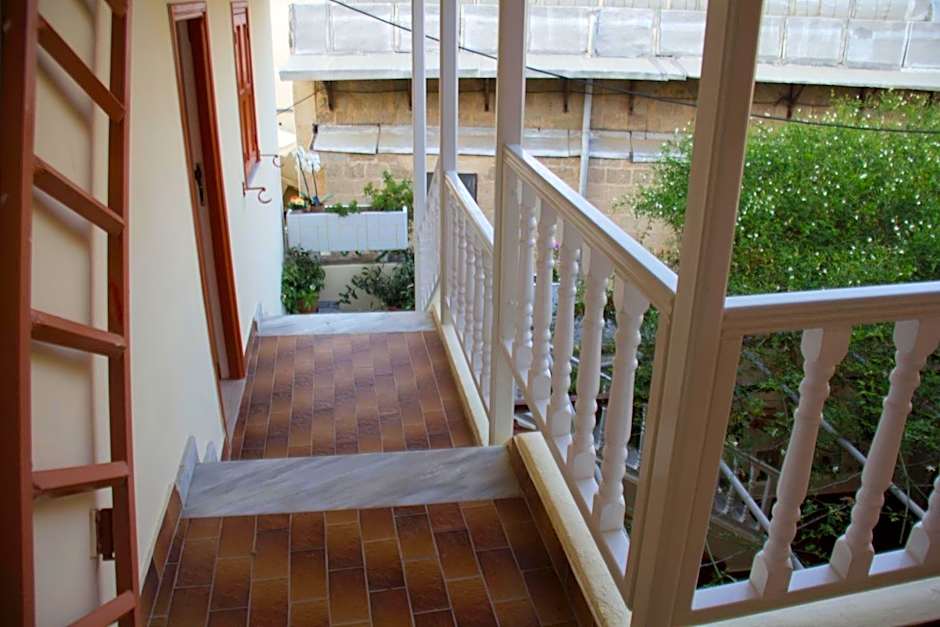 Medieval Rose Guest House