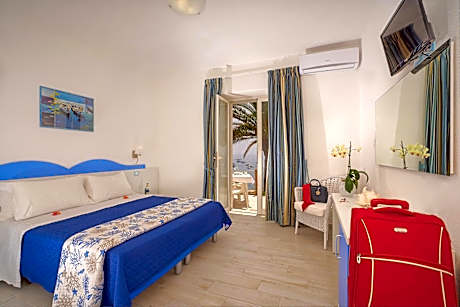 Superior Double Room with Sea View