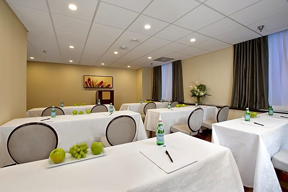 Holiday Inn Express Denver Downtown, an IHG Hotel