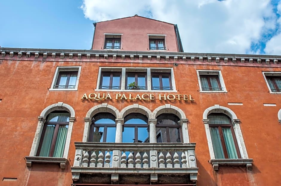 Aqua Palace