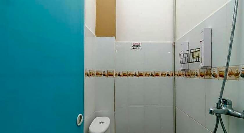 RedDoorz @ Tara Homestay Palembang