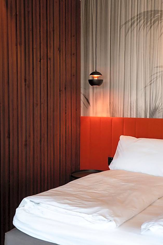 ORANGE LOUNGE Attersee