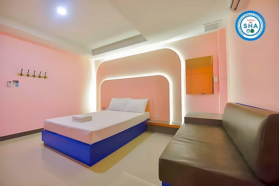Nunglenkunmai Hotel
