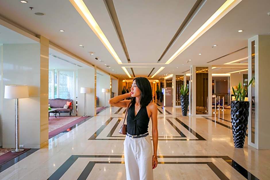 Mandarin Hotel Managed By Centre Point