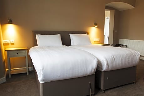 King 1 Bed Room Executive Suite