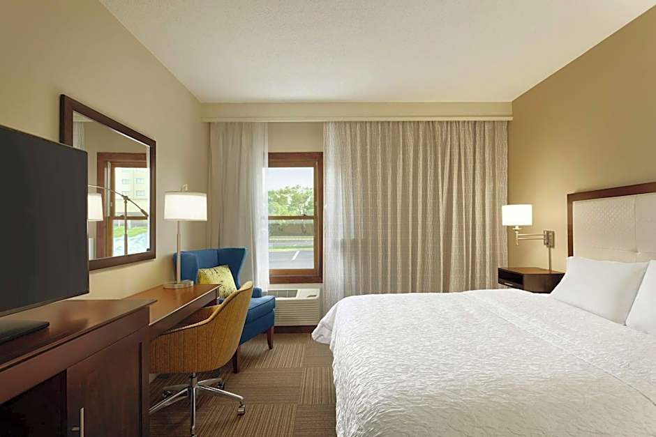 Hampton Inn By Hilton And Suites Springdale