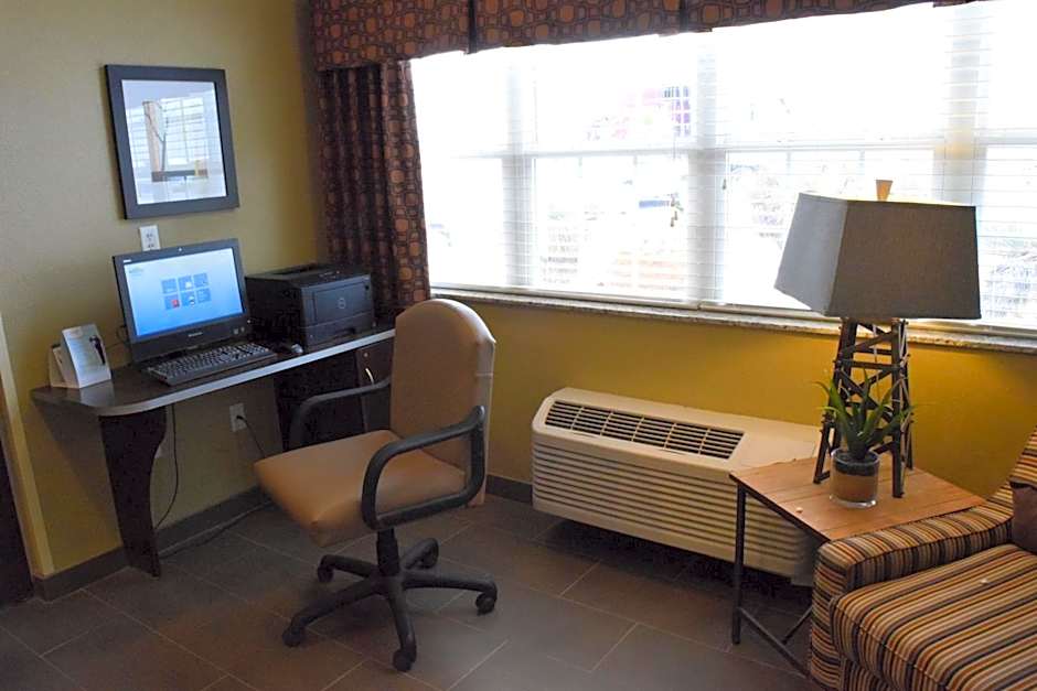 Microtel Inn & Suites By Wyndham Pecos