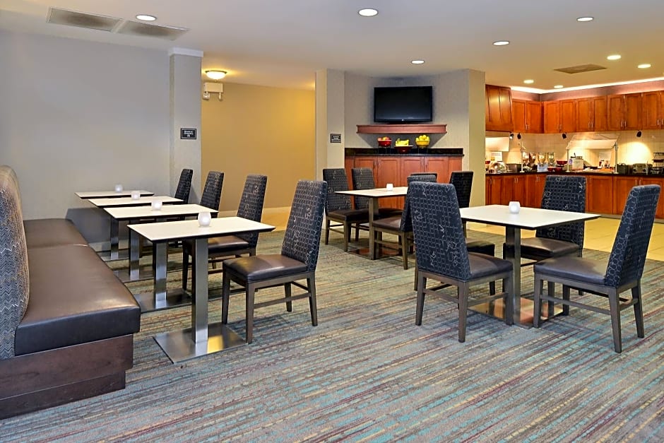 Residence Inn by Marriott Denver Airport at Gateway Park